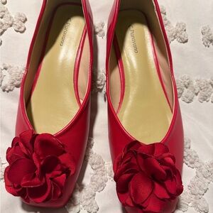 Caparros Women's Red Floral Loafers